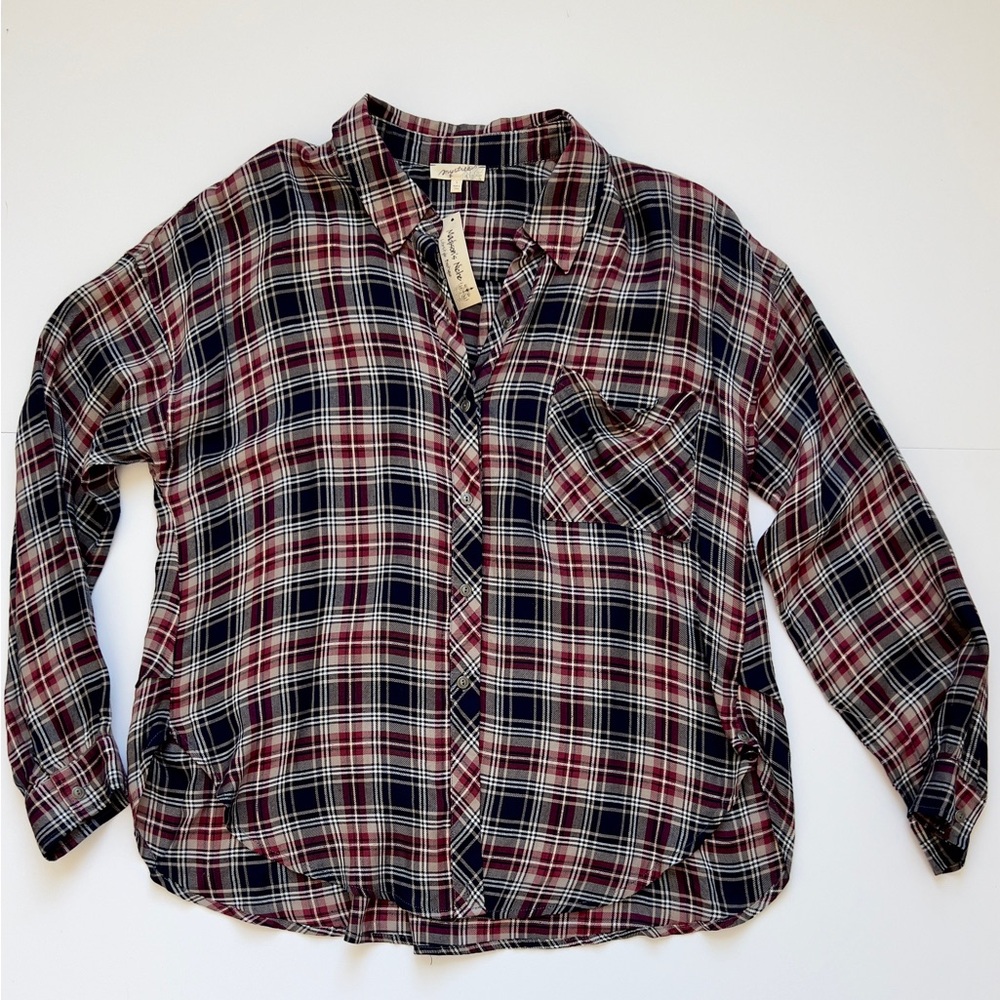 Button down women’s plaid top